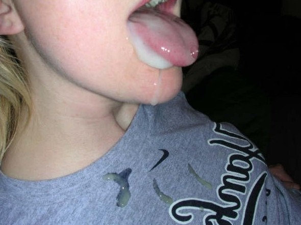 Teens cumshot in mouth