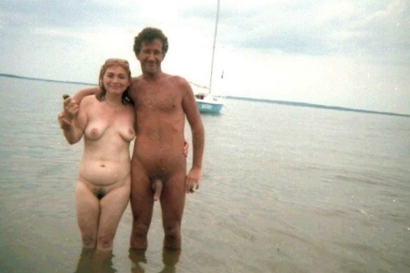 Nude and Beach - Beauty Beach Girl Photo